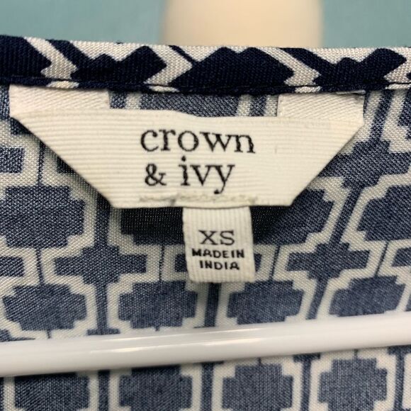 Crown & Ivy Tassel Crochet Trim Blouse - Picture 8 of 8